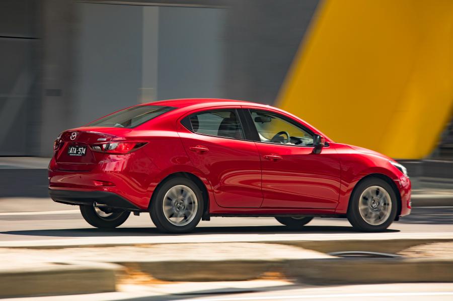  Mazda2 Sedan 2015 года  (AU) (фото 22 из 35)